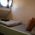 Bådhotel Flow *