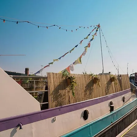 Flow Botel Amsterdam