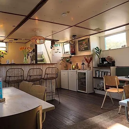 Flow Botel Amsterdam